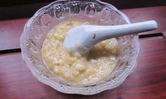 香蕉泥怎么做給寶寶吃 香蕉泥的做法步驟