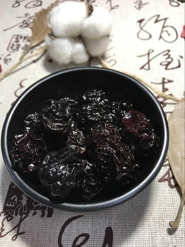 休閑食品西西果圖片大全，酸甜烏梅西西果