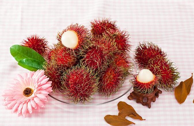 水果紅毛丹圖片大全 紅毛丹和荔枝區別對比圖