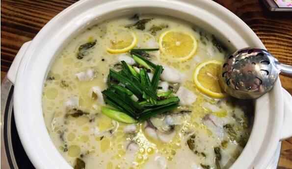 檸檬酸菜魚(yú)怎么做 檸檬酸菜魚(yú)的做法步驟詳解