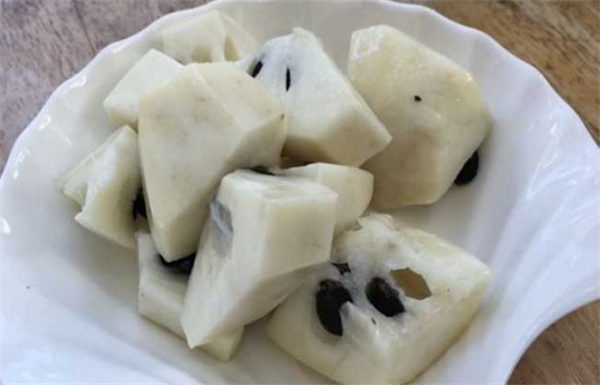 釋迦果上火嗎，釋迦果性溫吃多了會上火