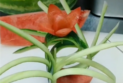 自學(xué)簡(jiǎn)單ktv西瓜皮拉花圖解，西瓜皮拉花其實(shí)可以很簡(jiǎn)單
