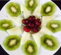 車?yán)遄觿?chuàng)意水果拼盤做法，水果拼盤圖片簡(jiǎn)單好看