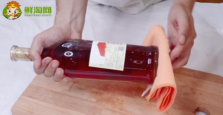 沒有開瓶器怎么開紅酒