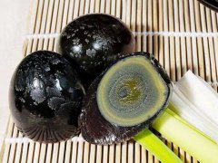 松花蛋怎么做出來(lái)的，松花蛋是怎么形成的