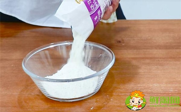 餃子皮怎么做
