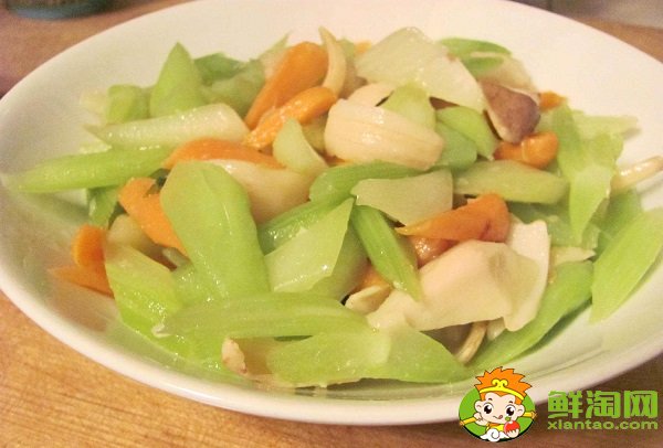 芹菜放冰箱軟了還能吃嗎,熟芹菜放冰箱能放幾天