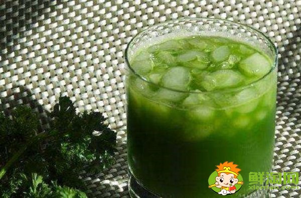 芹菜為什么感覺是咸的，芹菜汁是咸的可以喝嗎