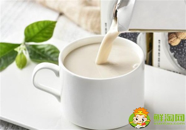 牛奶晚上什么時(shí)候喝最好,晚上喝純牛奶會(huì)胖嗎