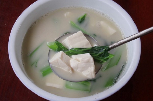 菠菜豆腐湯會中毒嗎，謠言止于智者！
