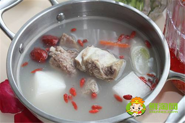 燉的排骨在20度室溫能放多久,排骨湯放了一夜還能吃嗎
