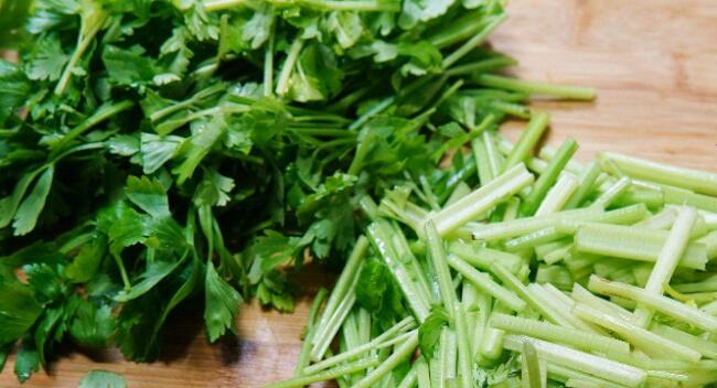豆瓣菜是水芹菜嗎