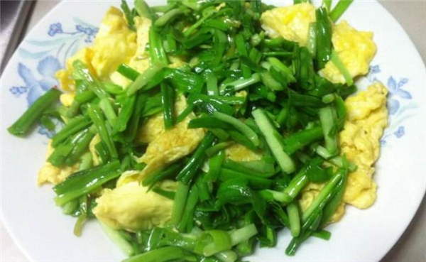 大蒜能長出新蒜可以吃嗎