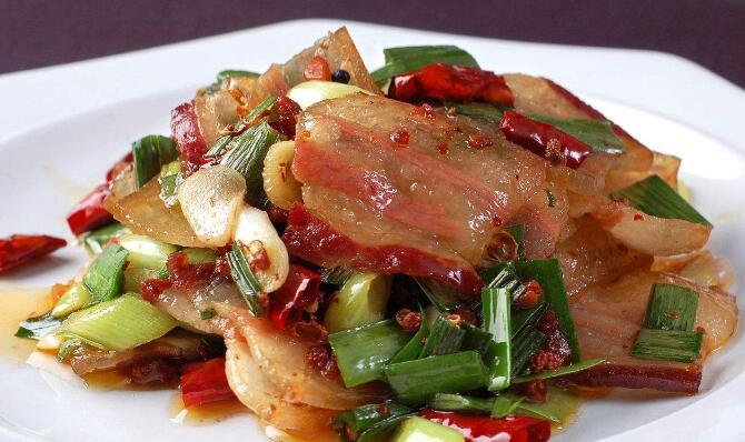 臘肉怎么吃前怎么處理方法，臘肉怎么做好吃又簡(jiǎn)單