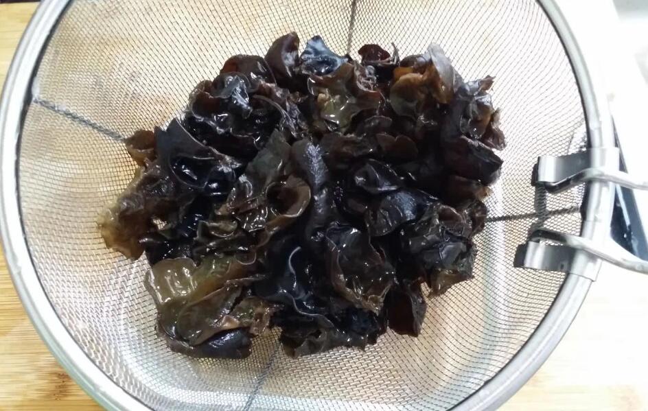 木耳炒幾分鐘就可以熟了